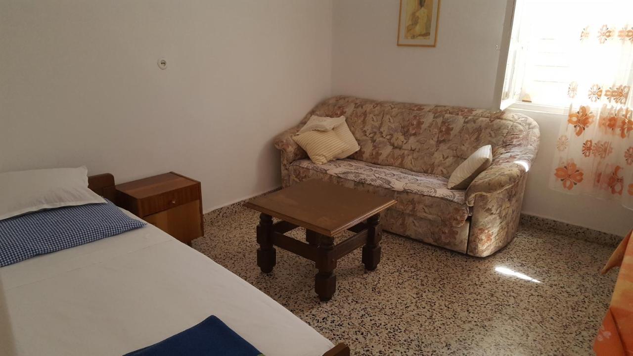 Guest House Authentic Hvar Vrbanj Zewnętrze zdjęcie