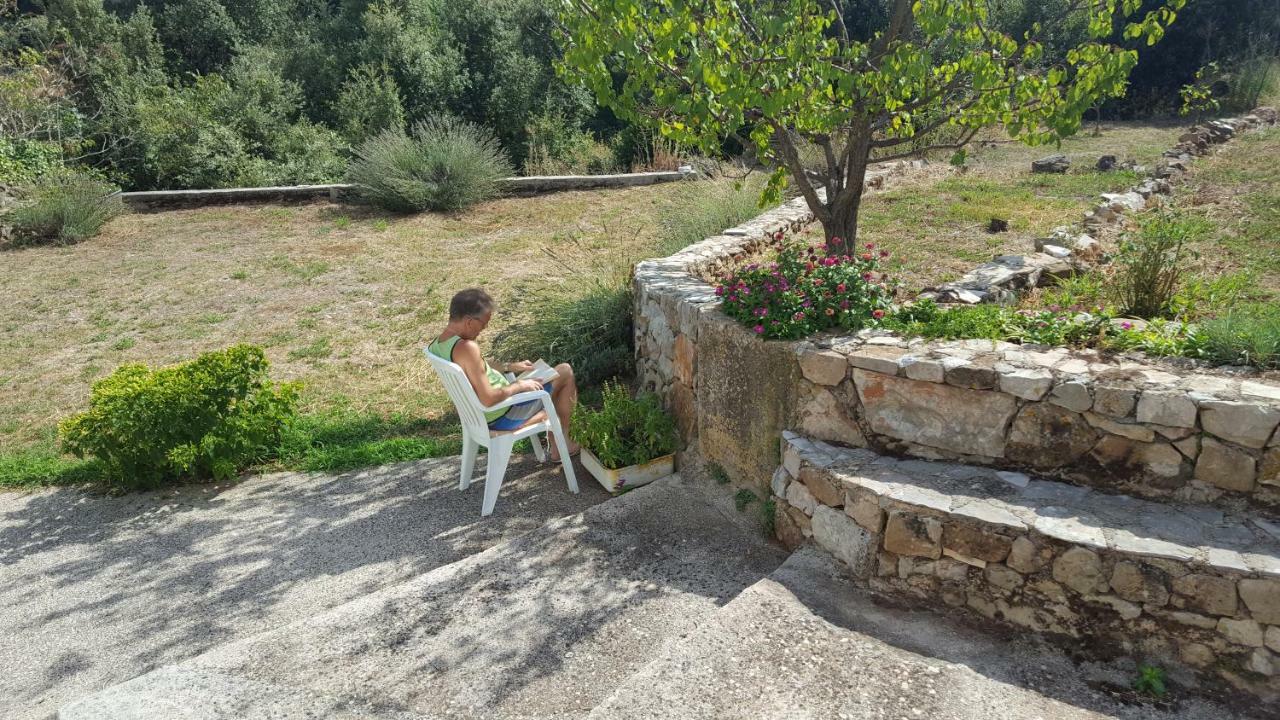 Guest House Authentic Hvar Vrbanj Zewnętrze zdjęcie
