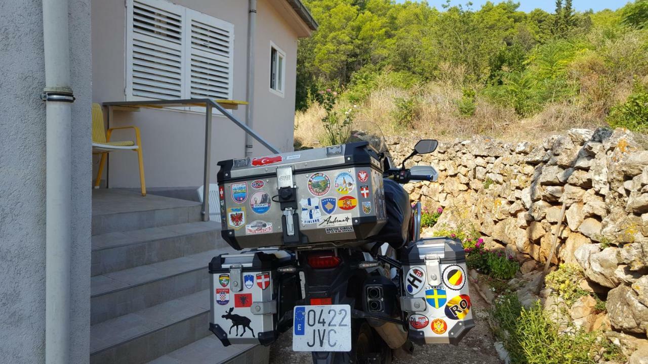 Guest House Authentic Hvar Vrbanj Zewnętrze zdjęcie